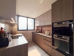 Avenue South Residence (D3), Apartment #629879371